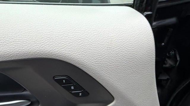 2024 Chrysler Pacifica Plug-In Hybrid Premium S Appearance