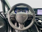 2022 Pacifica Hybrid Thumbnail 11