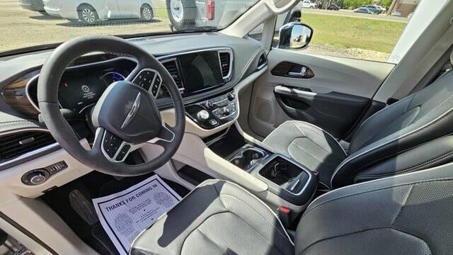 2023 Chrysler Pacifica Plug-In Hybrid Limited