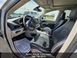 2023 Pacifica Plug-In Hybrid Thumbnail 23