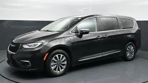 Preowned 2023 Chrysler Pacifica Plug-In Hybrid Limited for Sale