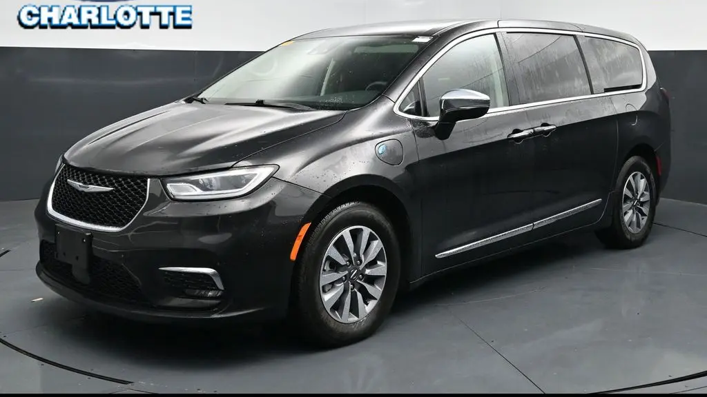 2023 Chrysler Pacifica Plug-In Hybrid Limited