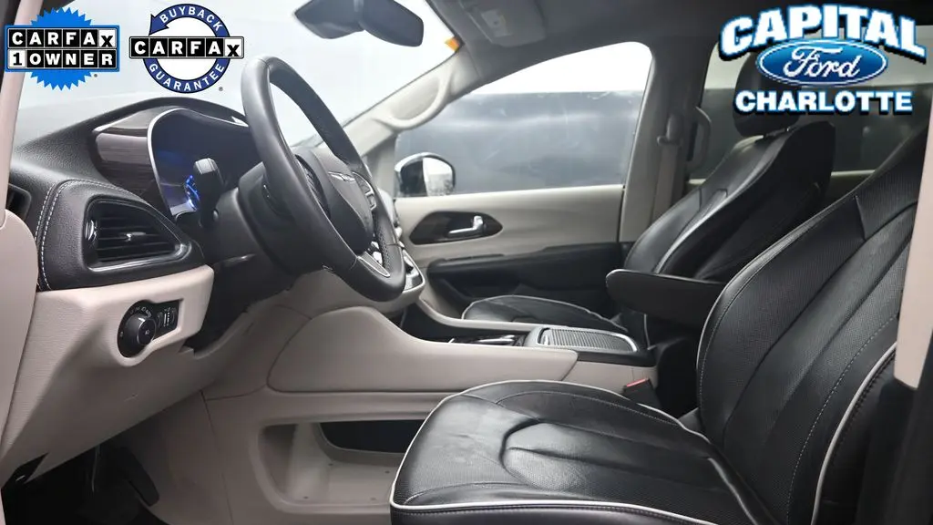 2023 Chrysler Pacifica Plug-In Hybrid Limited