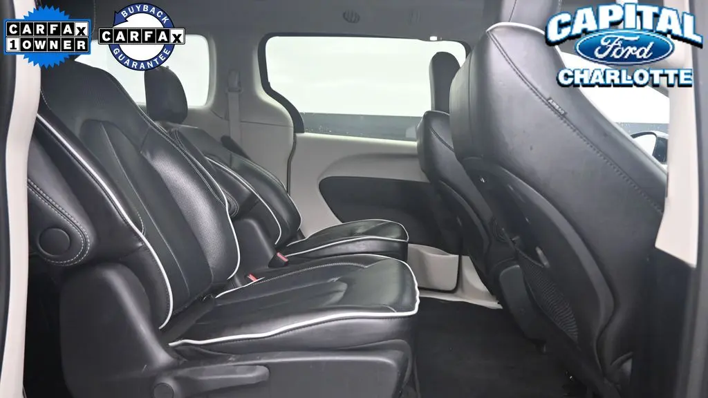 2023 Chrysler Pacifica Plug-In Hybrid Limited