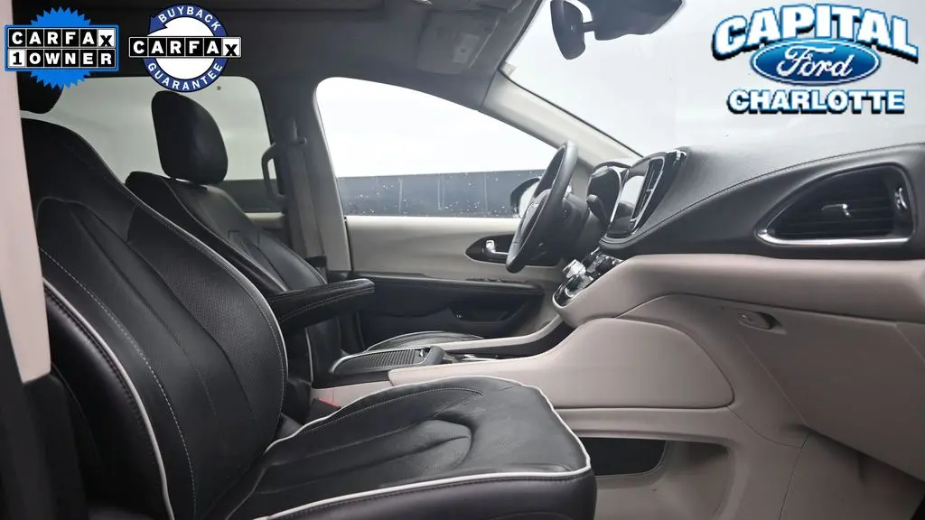 2023 Chrysler Pacifica Plug-In Hybrid Limited