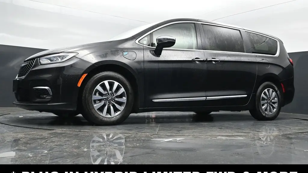 2023 Chrysler Pacifica Plug-In Hybrid Limited