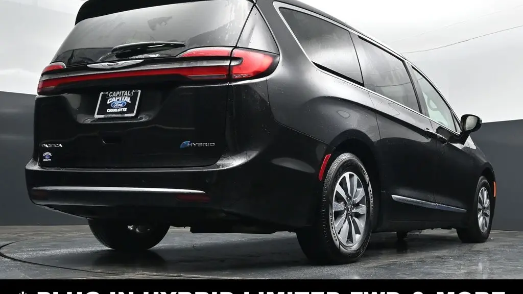 2023 Chrysler Pacifica Plug-In Hybrid Limited