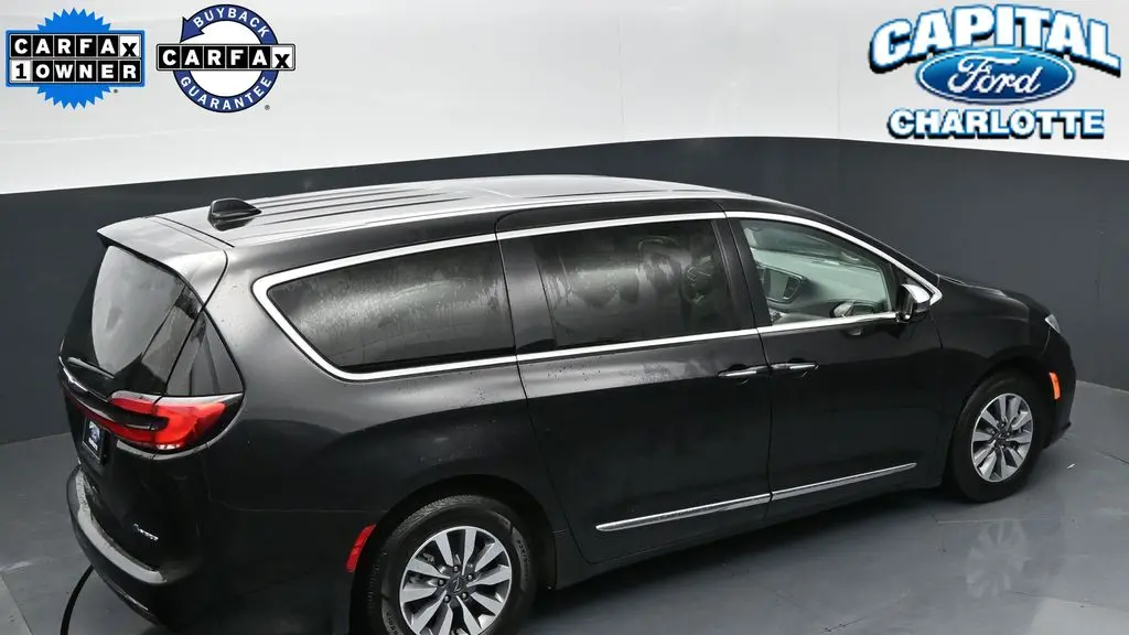 2023 Chrysler Pacifica Plug-In Hybrid Limited