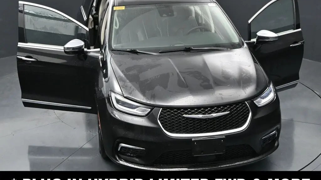 2023 Chrysler Pacifica Plug-In Hybrid Limited