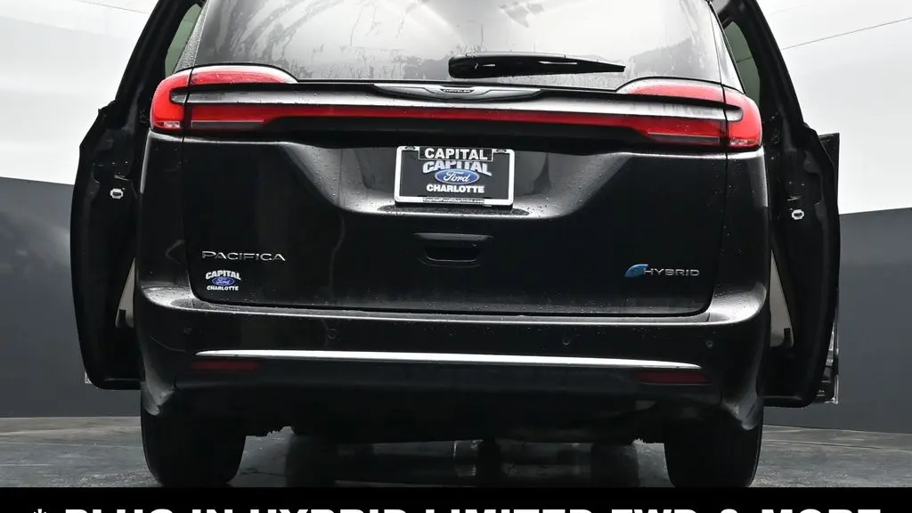 2023 Chrysler Pacifica Plug-In Hybrid Limited
