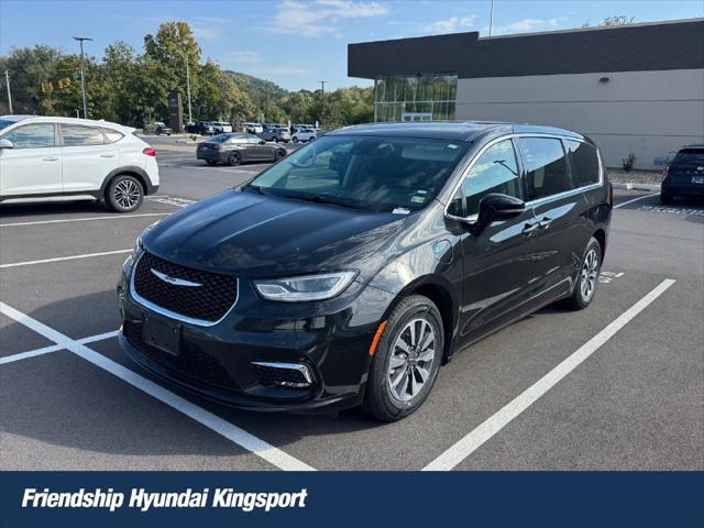 2024 Chrysler Pacifica - $23,900