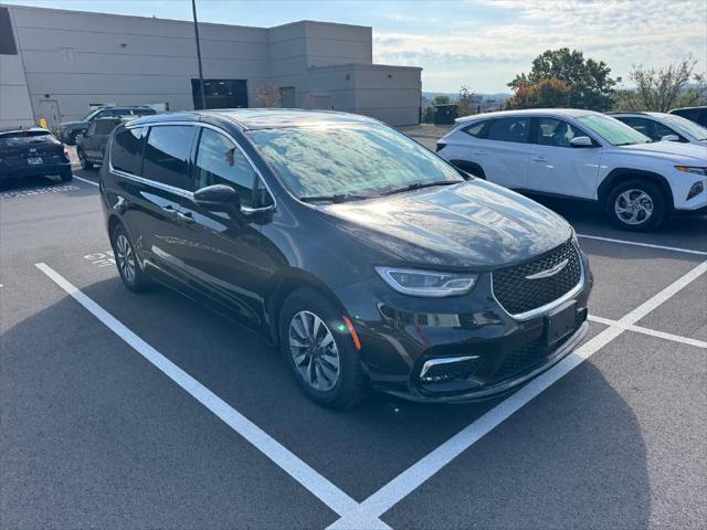 2024 Chrysler Pacifica - $23,900