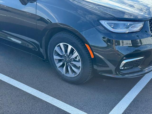 2024 Chrysler Pacifica - $23,900