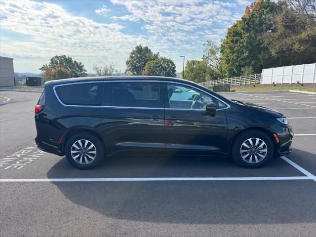 2024 Chrysler Pacifica - $23,900