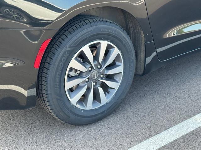 2024 Chrysler Pacifica - $23,900