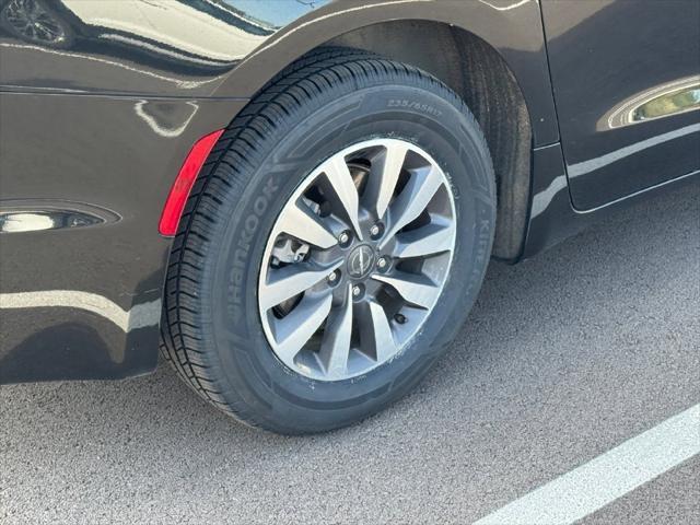 2024 Chrysler Pacifica - $23,900