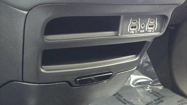 2024 Chrysler Pacifica Plug-In Hybrid S Appearance