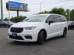 2024 Pacifica Plug-In Hybrid Thumbnail 5