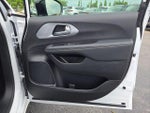 2024 Pacifica Plug-In Hybrid Thumbnail 8