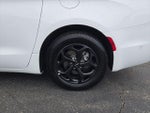 2024 Pacifica Plug-In Hybrid Thumbnail 15