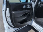 2024 Pacifica Plug-In Hybrid Thumbnail 9