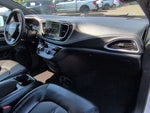 2024 Pacifica Plug-In Hybrid Thumbnail 30