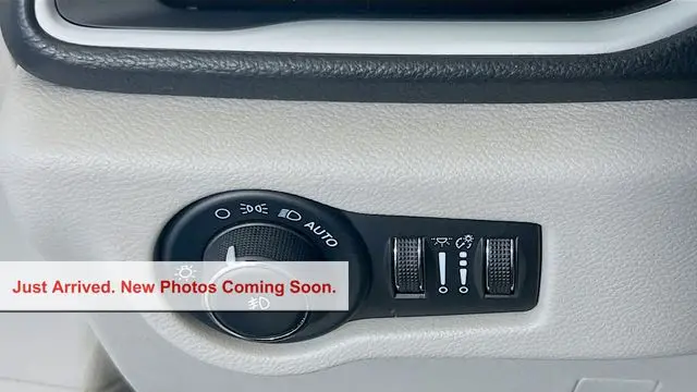 2024 Chrysler Pacifica Plug-In Hybrid Road Tripper