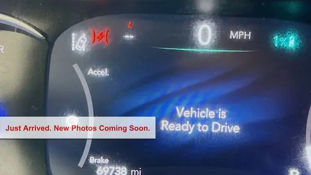 2024 Chrysler Pacifica Plug-In Hybrid Road Tripper