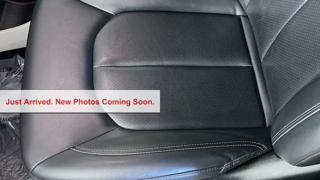 2024 Chrysler Pacifica Plug-In Hybrid Road Tripper