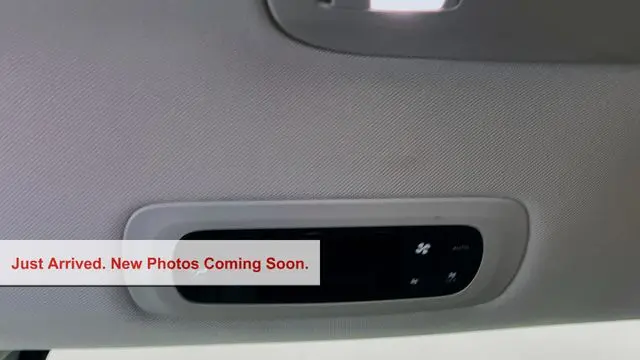 2024 Chrysler Pacifica Plug-In Hybrid Road Tripper