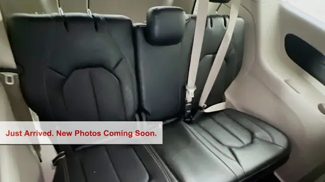 2024 Chrysler Pacifica Plug-In Hybrid Road Tripper