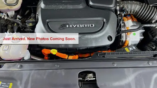 2024 Chrysler Pacifica Plug-In Hybrid Road Tripper