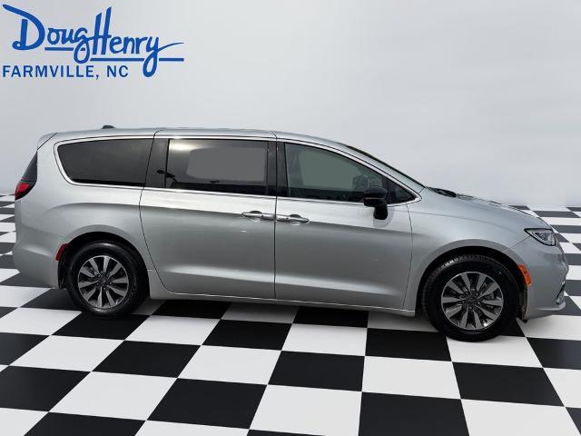 2024 Chrysler Pacifica - $25,995