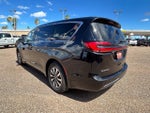 2024 Pacifica Plug-In Hybrid Thumbnail 4