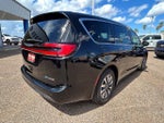 2024 Pacifica Plug-In Hybrid Thumbnail 6