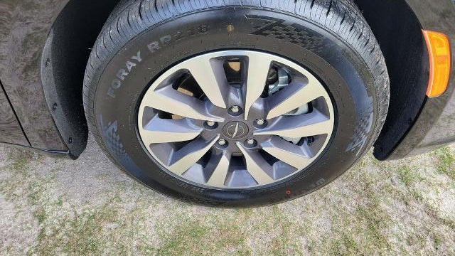 2024 Chrysler Pacifica Plug-In Hybrid Road Tripper