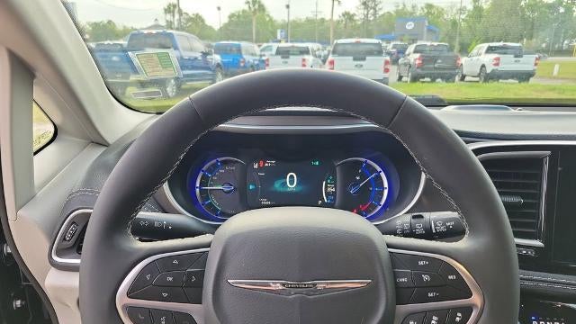 2024 Chrysler Pacifica Plug-In Hybrid Road Tripper