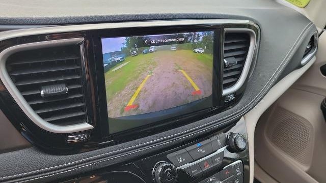 2024 Chrysler Pacifica Plug-In Hybrid Road Tripper
