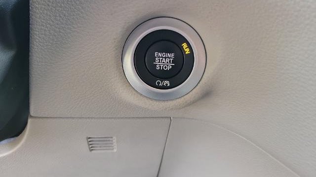 2024 Chrysler Pacifica Plug-In Hybrid Road Tripper