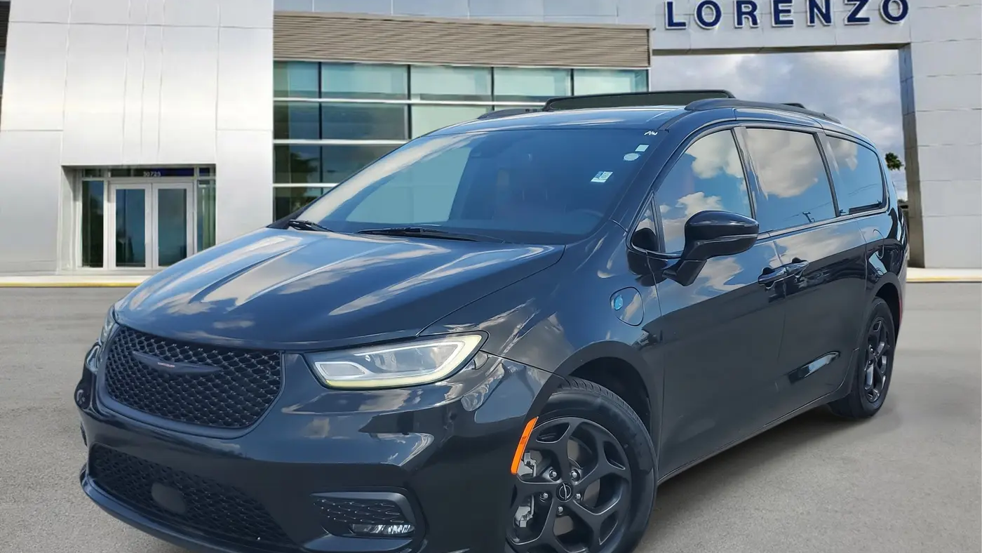 Preowned 2021 Chrysler Pacifica Hybrid Limited for Sale
