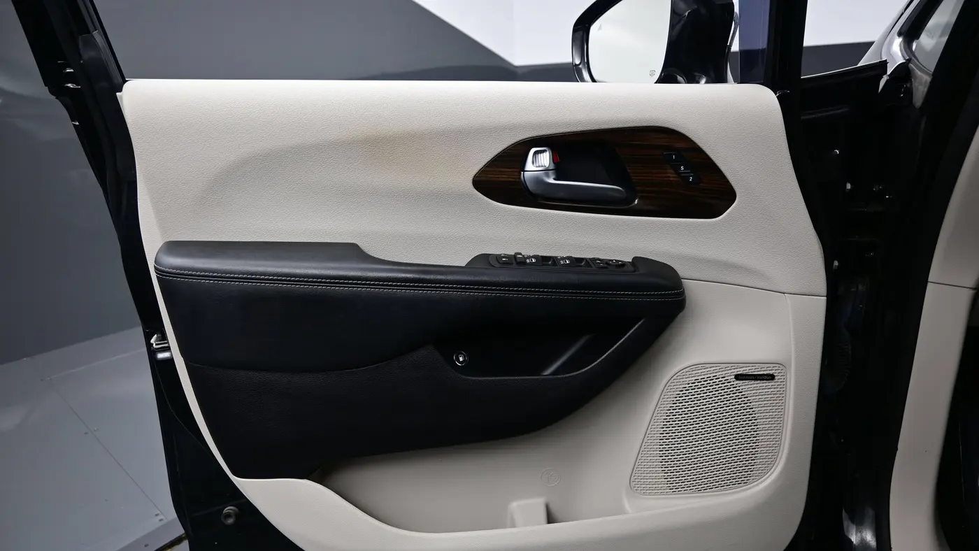 2021 Chrysler Pacifica Hybrid Limited