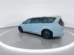 2022 Pacifica Hybrid Thumbnail 6
