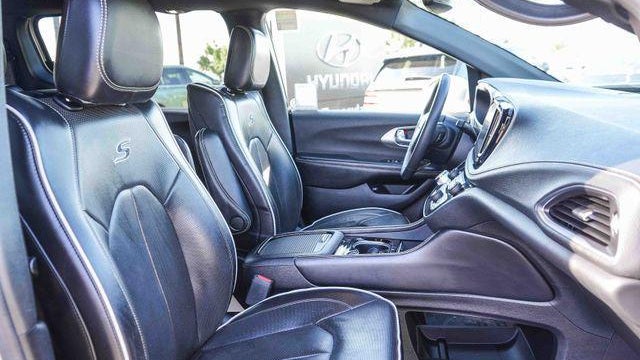 2022 Chrysler Pacifica Hybrid Limited