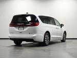 2023 Pacifica Plug-In Hybrid Thumbnail 3