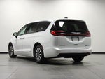 2023 Pacifica Plug-In Hybrid Thumbnail 5