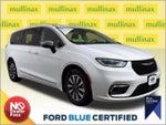2023 Pacifica Plug-In Hybrid Thumbnail 1