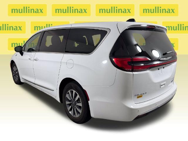 2023 Chrysler Pacifica - $22,500