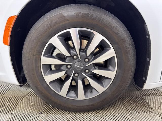 2023 Chrysler Pacifica - $22,500
