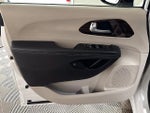 2023 Pacifica Plug-In Hybrid Thumbnail 15