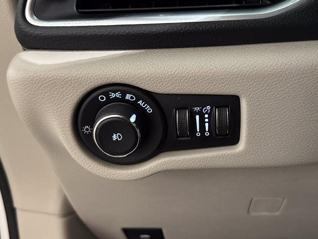 2023 Chrysler Pacifica - $22,500